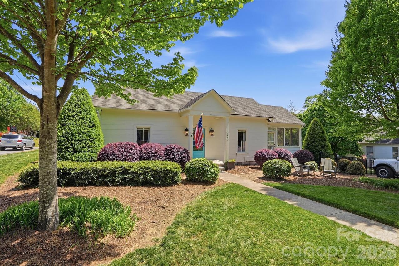 303 South St., Davidson, NC 28036
