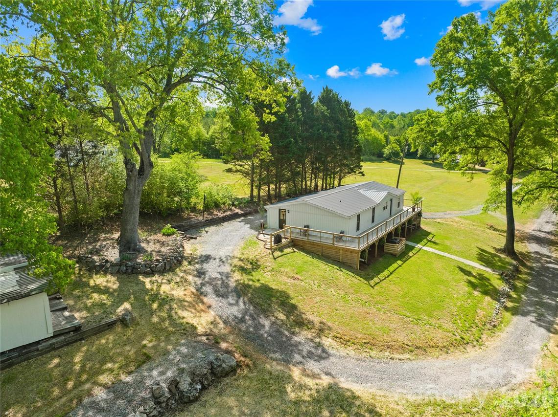 1285 Ring Tail Rd. #B, Claremont, NC 28610