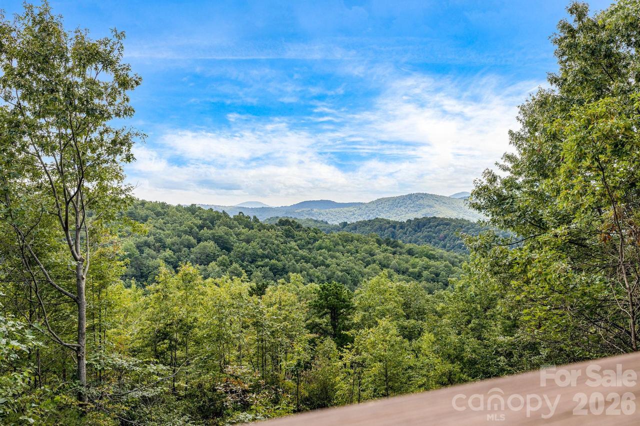 55 Glade Ln., Black Mountain, NC 28711