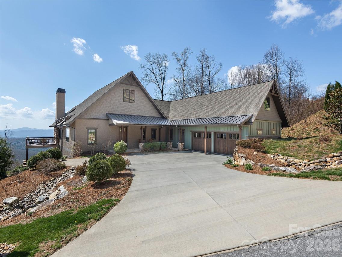 31 Wonderland Ridge Ln., Fairview, NC 28730