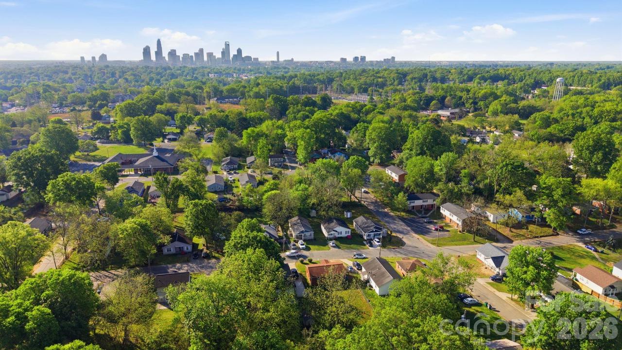 220 Oregon St., Charlotte, NC 28208