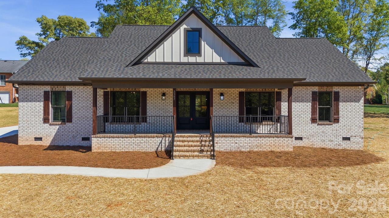 2587 Wallace Acres Ln., Lincolnton, NC 28092