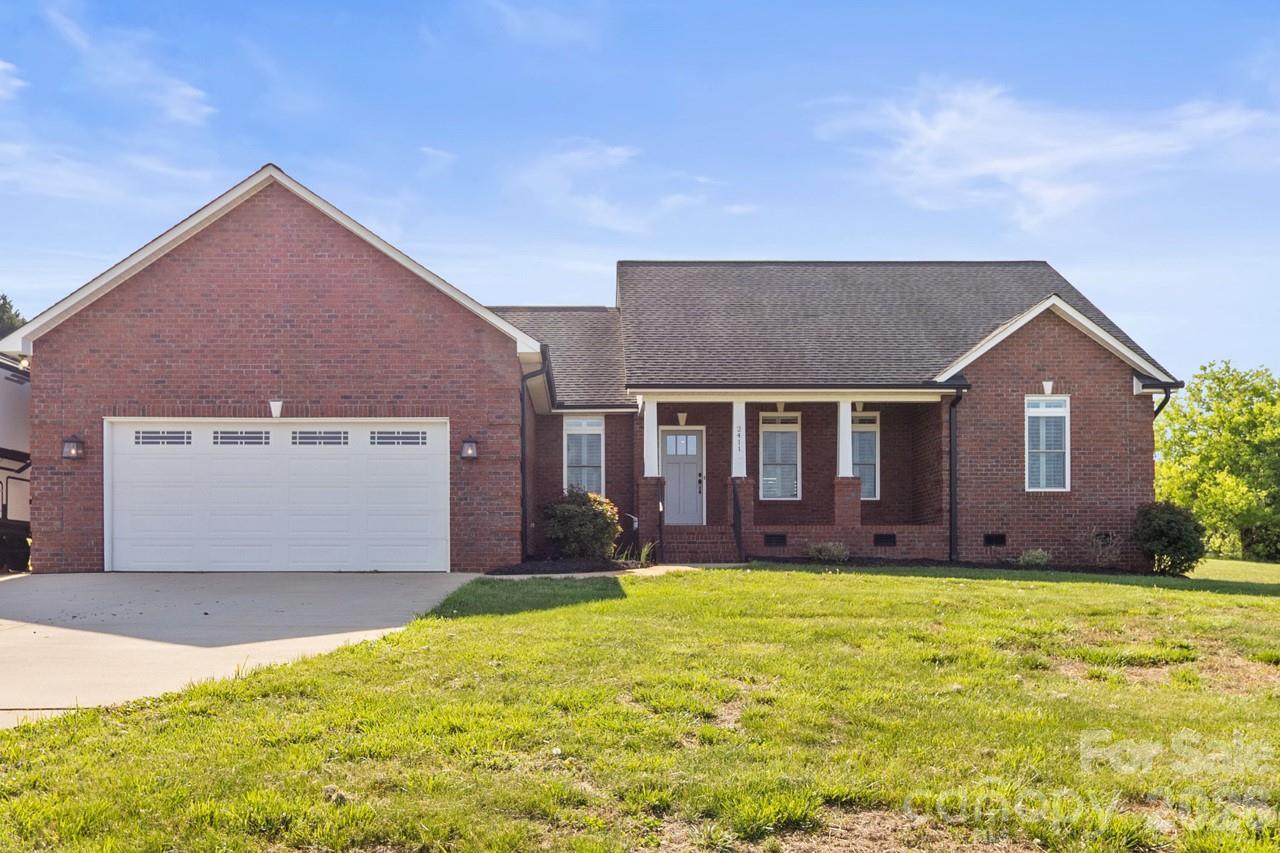 2411 Carriage Ln., Lincolnton, NC 28092