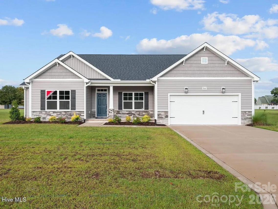 2847 Tucker Hill Dr., Grimesland, NC 27837