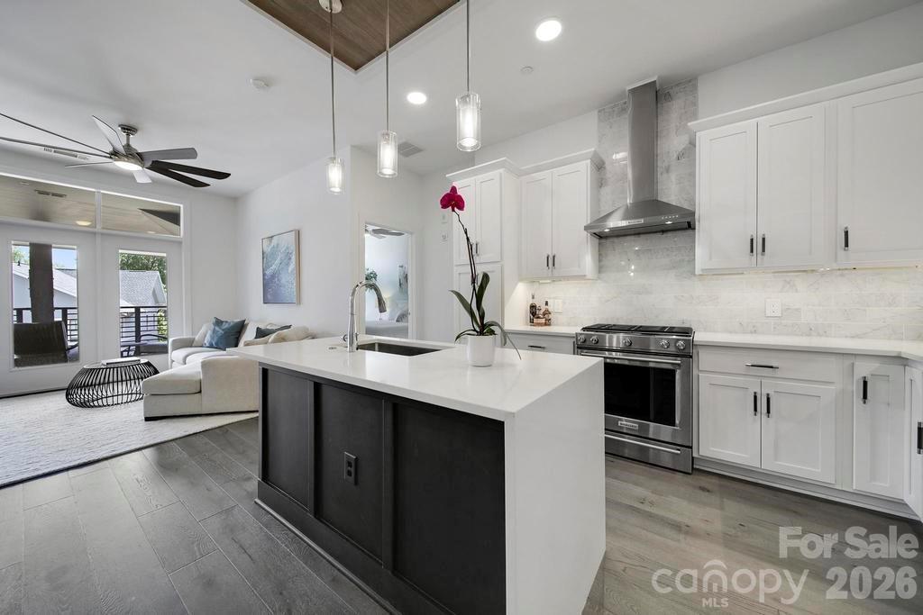 2401 Euclid Ave. #301, Charlotte, NC 28203