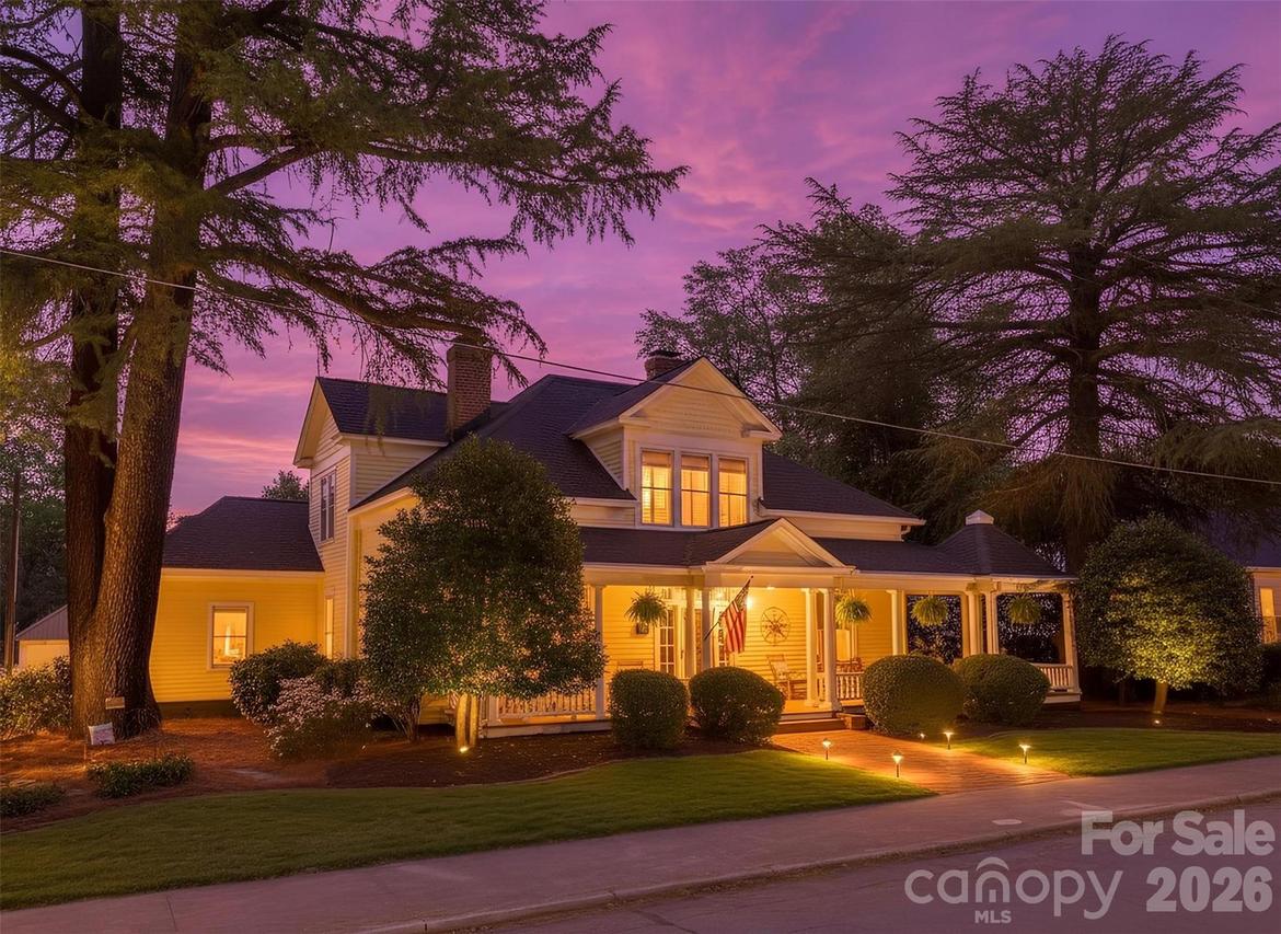 8 Vance St., Lexington, NC 27292