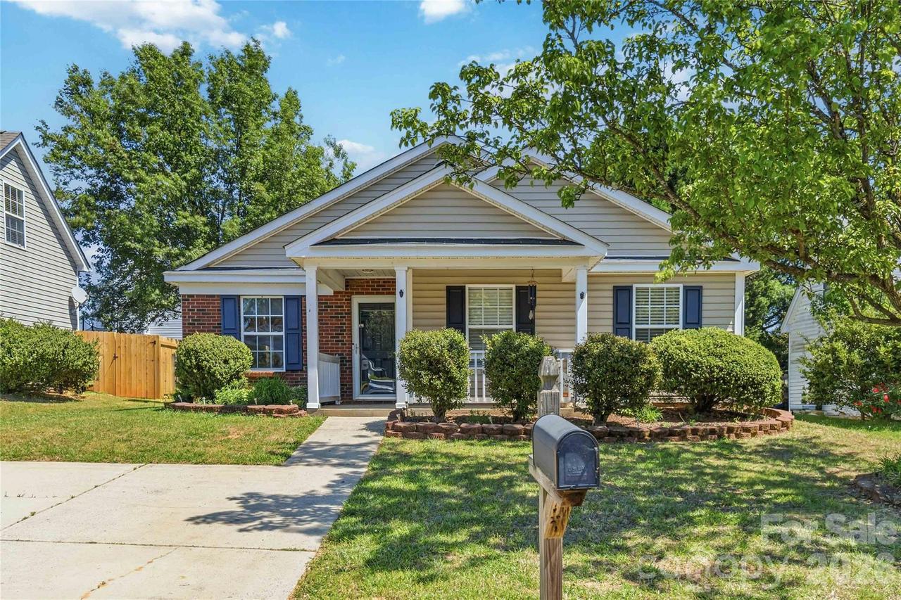 110 Camforth Dr., Mooresville, NC 28117