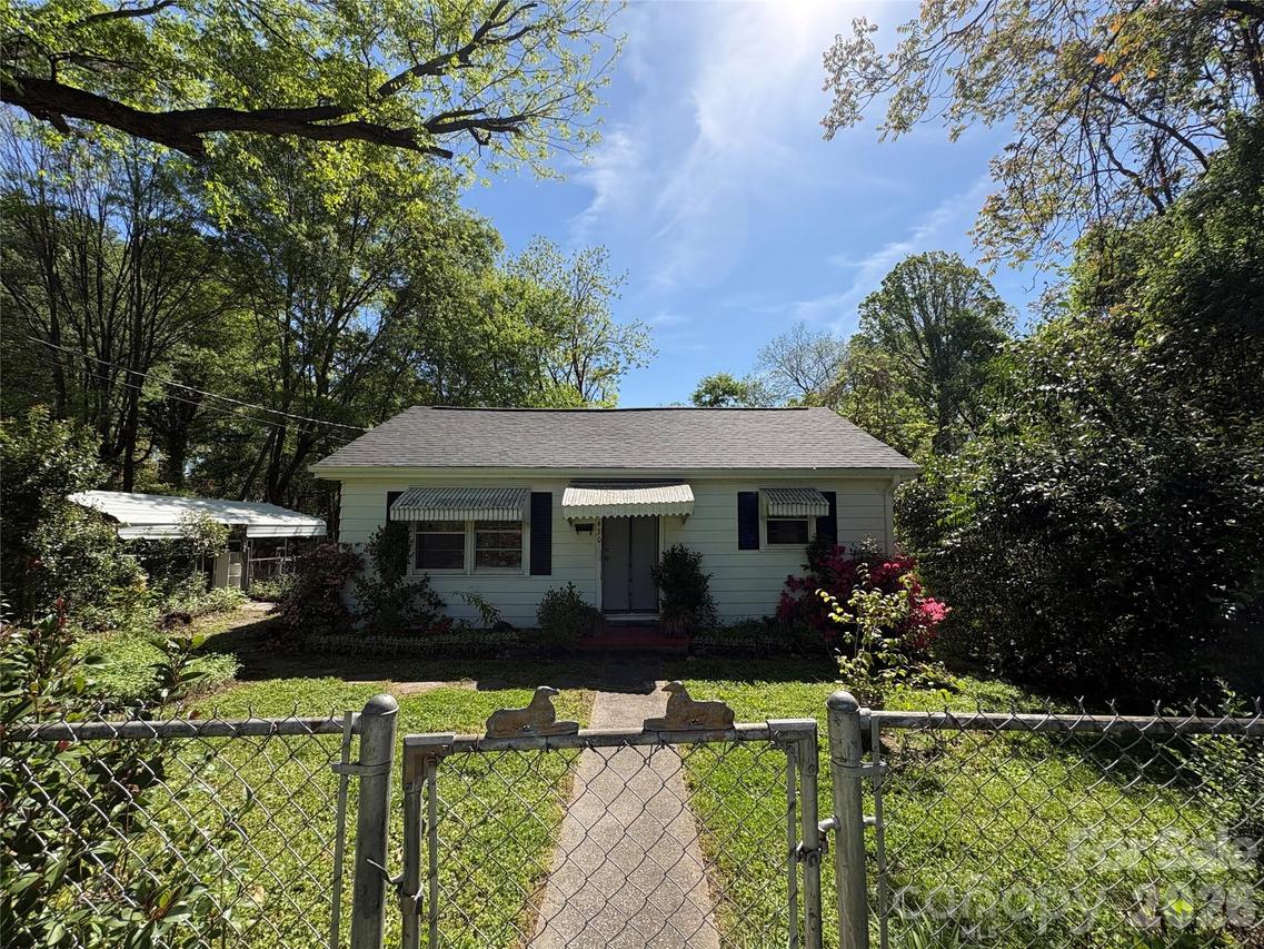 430 S Columbia St., Gastonia, NC 28054