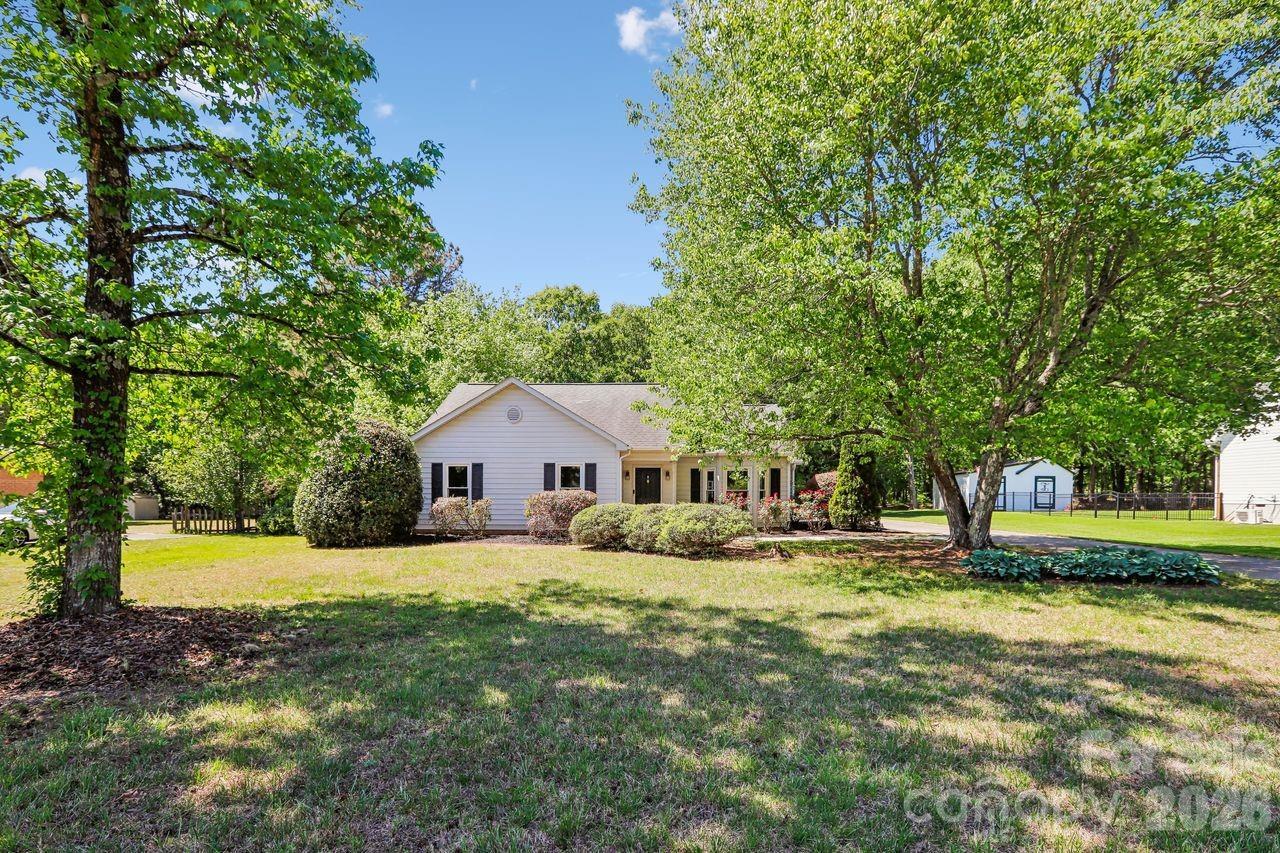 15032 Catawba Cir., Matthews, NC 28104
