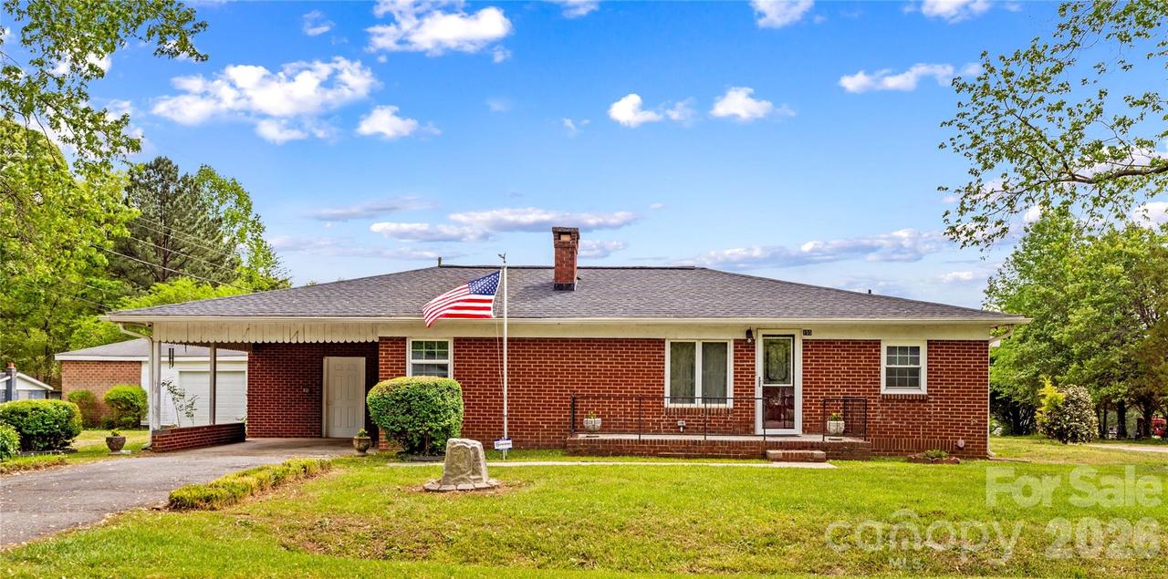 155 Parkertown Rd., Mooresville, NC 28115