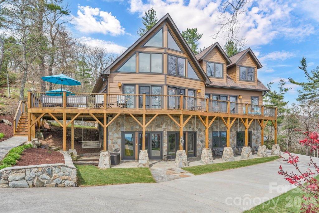 7054 Grandview Cir., Newland, NC 28657