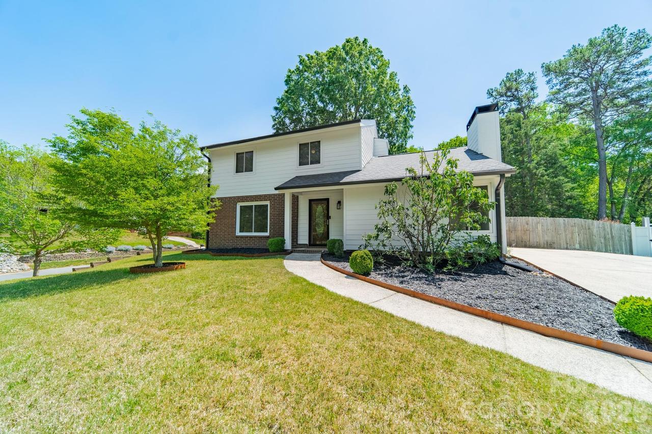 801 Sonata Pl., Charlotte, NC 28211