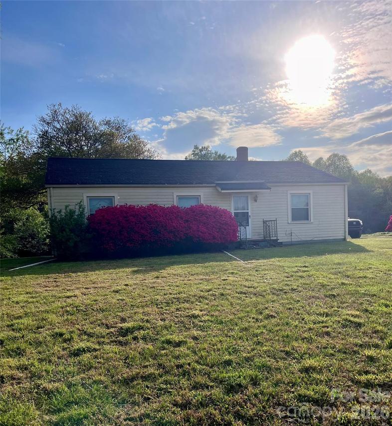 1033 Nc 16 Hwy., Taylorsville, NC 28681