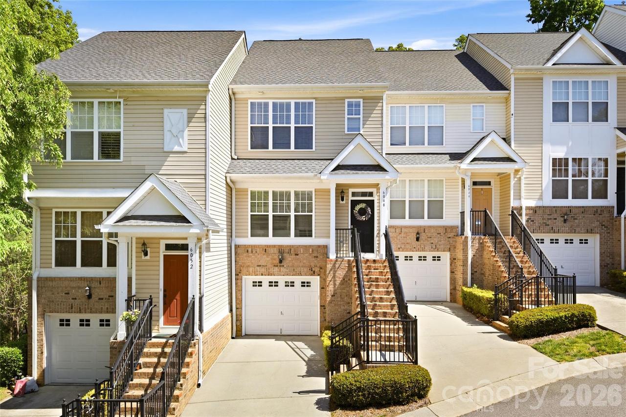 6048 Champions Crest Dr., Charlotte, NC 28269