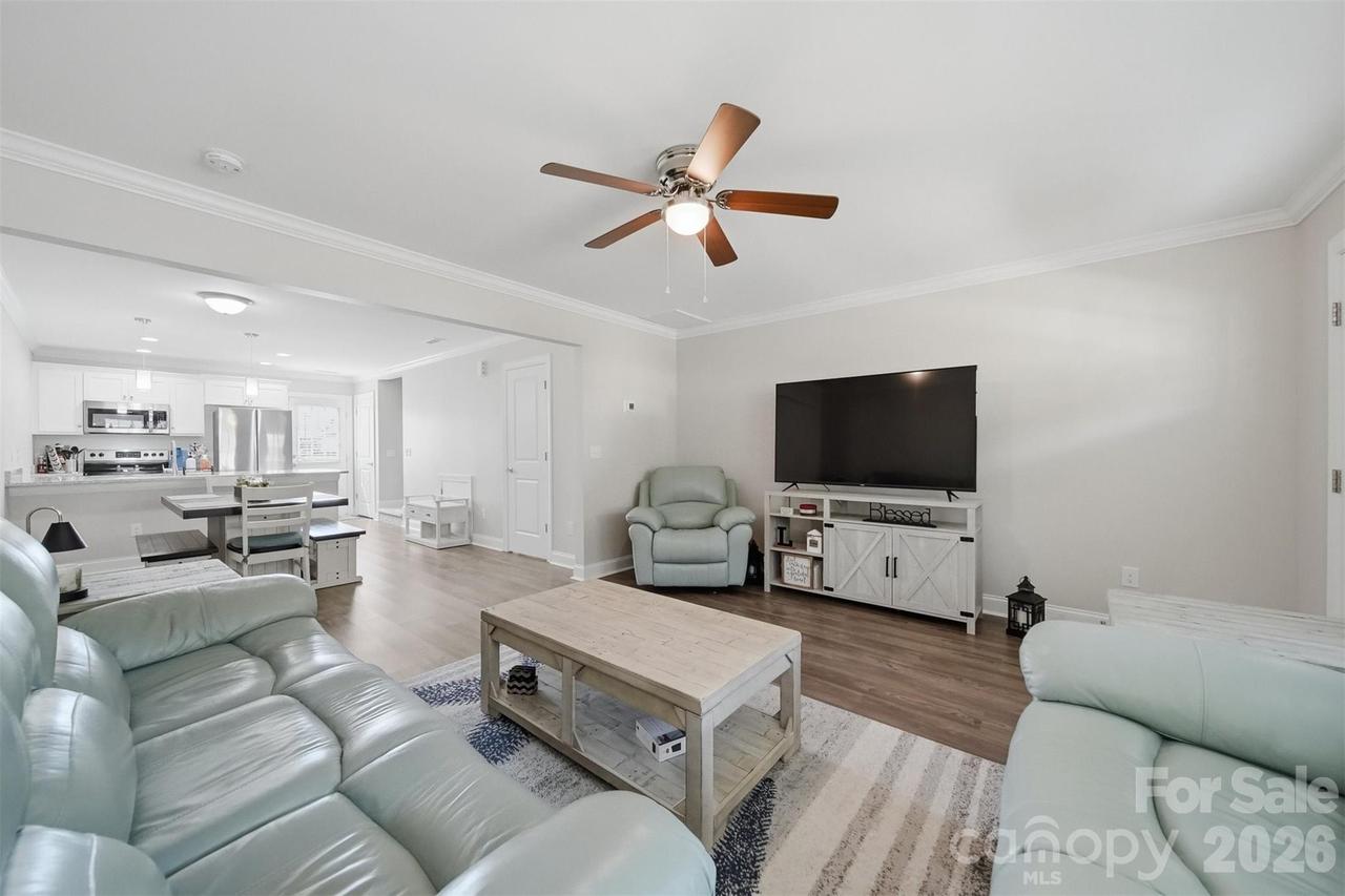 3953 Newhall Dr., Hickory, NC 28601