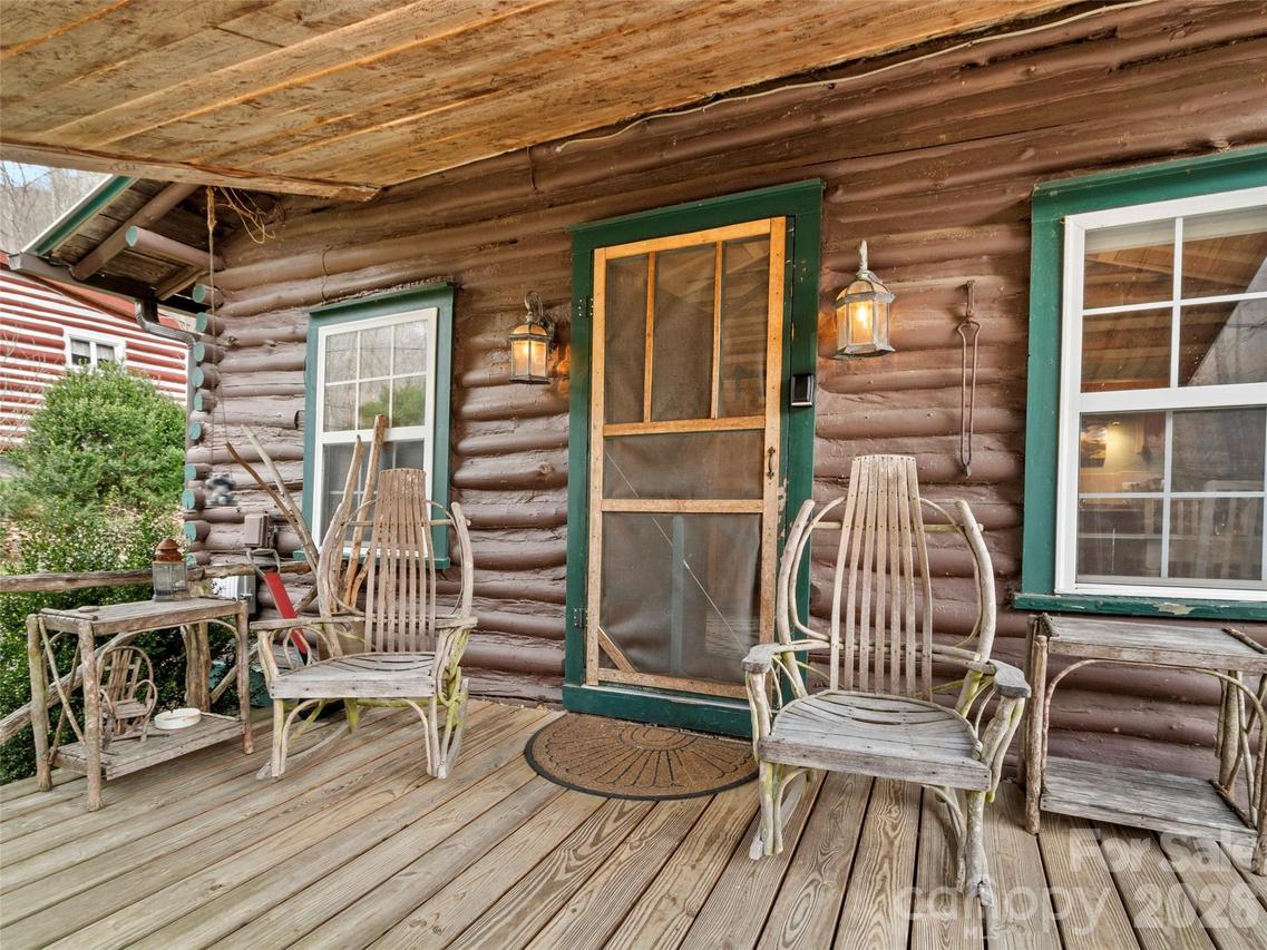 142 Cold Spring Rd., Burnsville, NC 28714