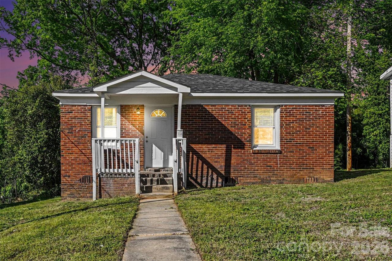 2604 Booker Ave., Charlotte, NC 28216