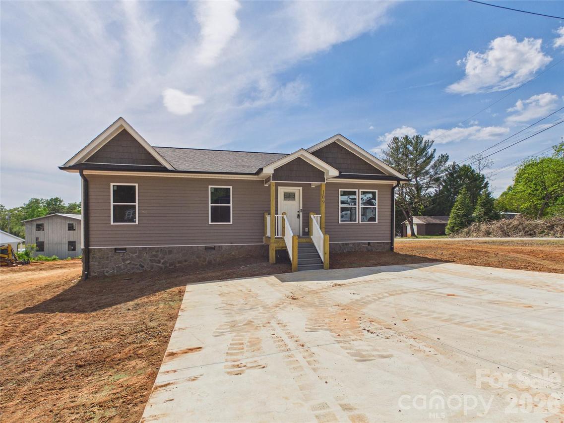 109 Short St., Granite Falls, NC 28630