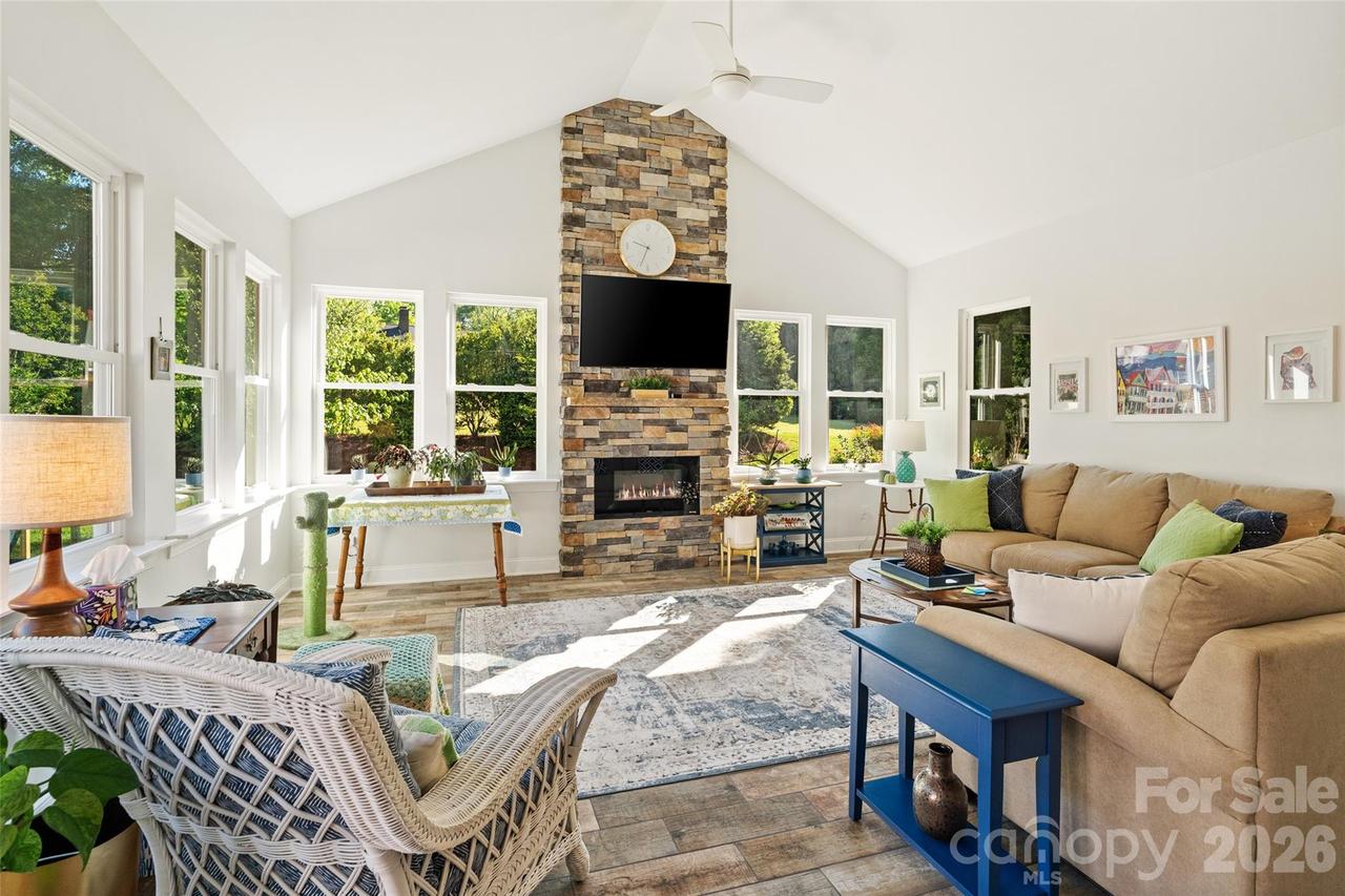 1701 S South Point Rd., Belmont, NC 28012