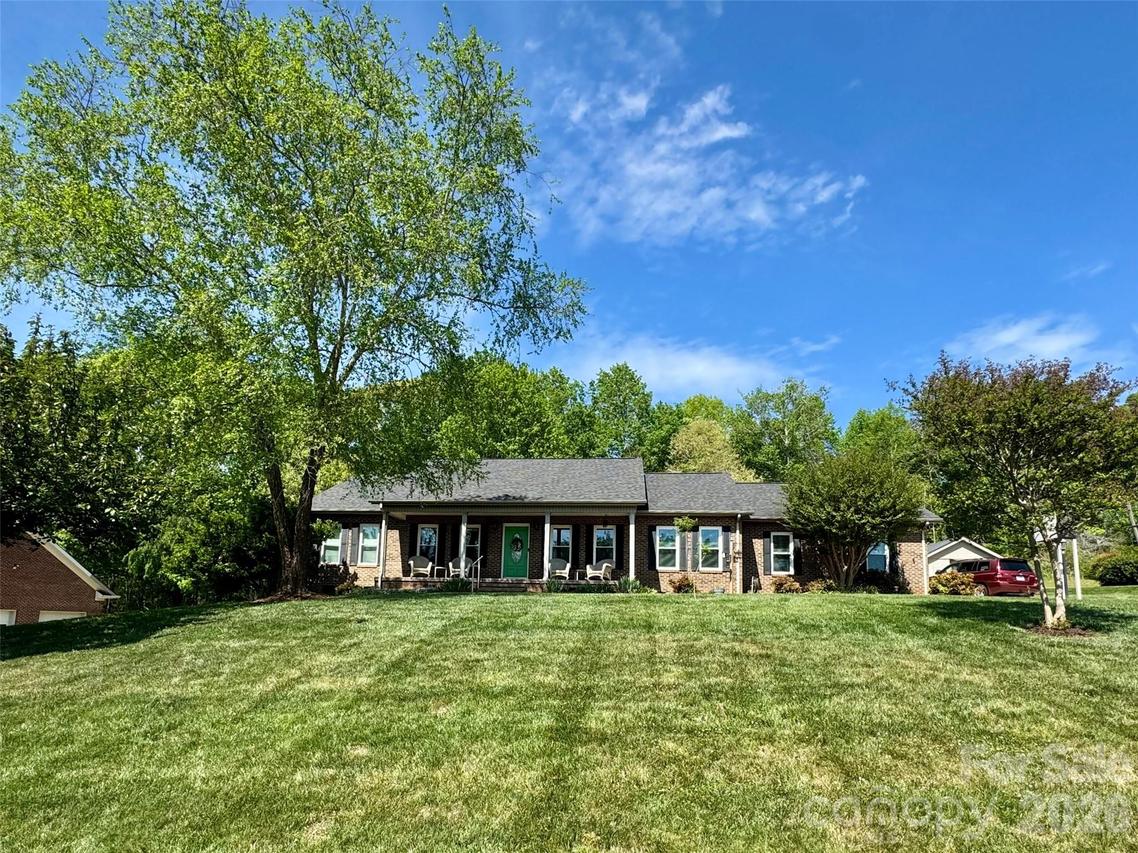 4946 Butner Dr., Hickory, NC 28602