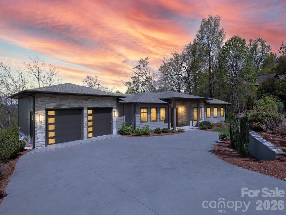 642 Altamont View, Asheville, NC 28804