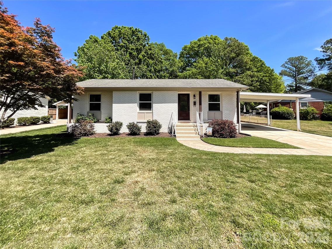 3827 Topsfield Rd., Charlotte, NC 28211