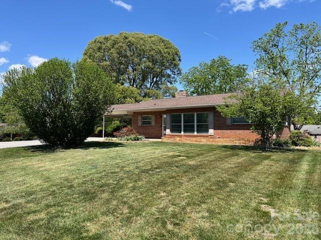 2303 Briarwood St., Lenoir, NC 28645