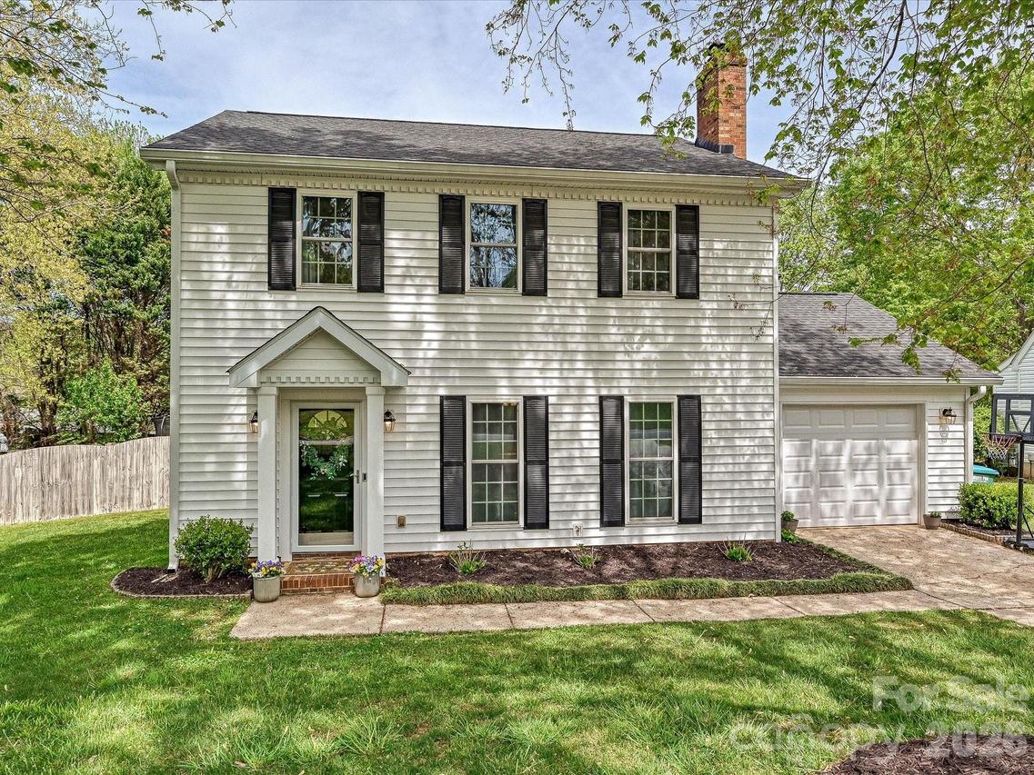 1616 English Knoll Dr., Matthews, NC 28105