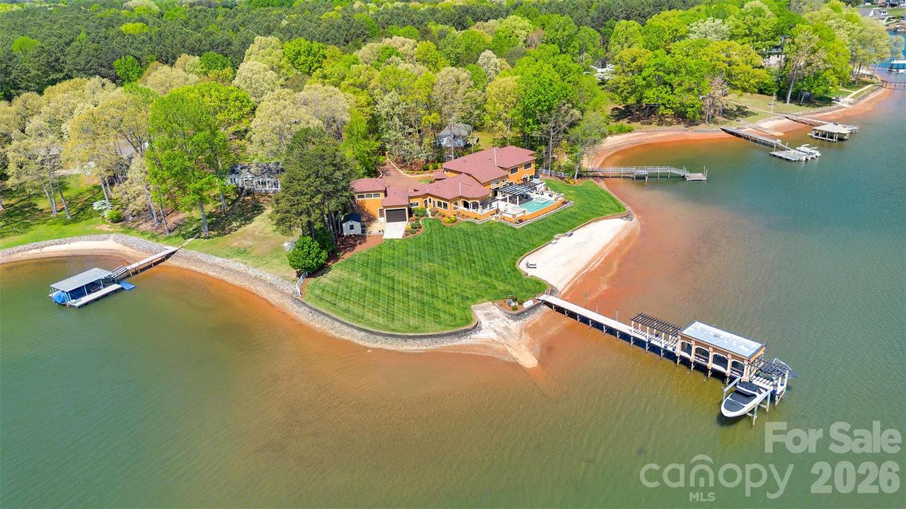 7139 Eastbrook Ln., Sherrills Ford, NC 28673