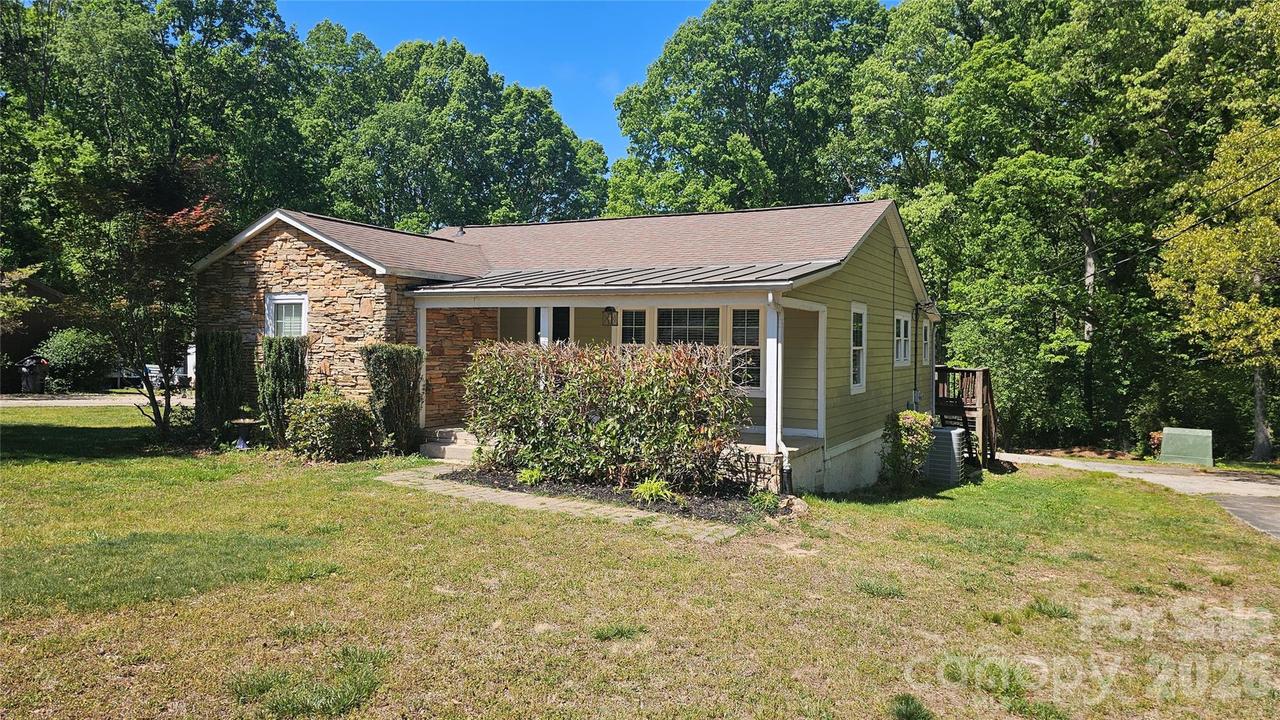 130 Pine State Rd., Troutman, NC 28166