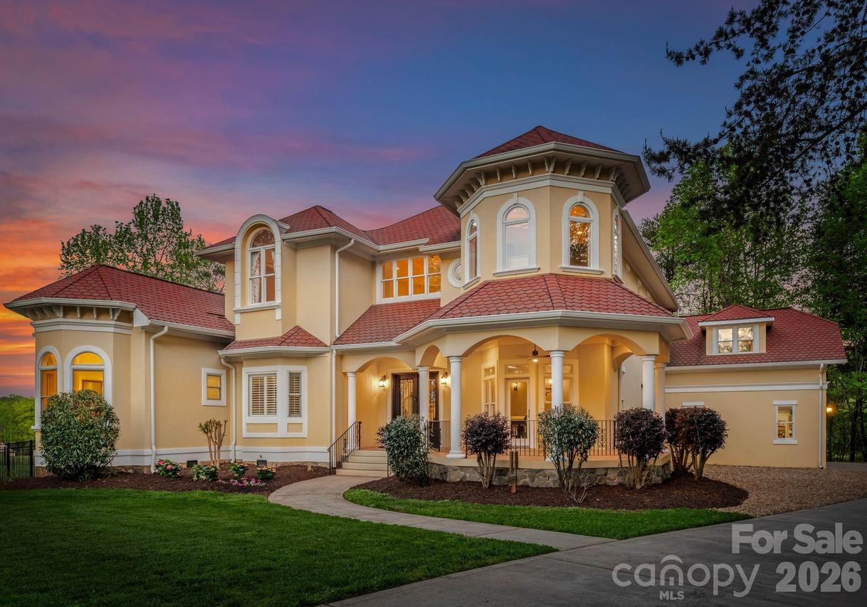 149 Vista Bluff Ln., Mooresville, NC 28117