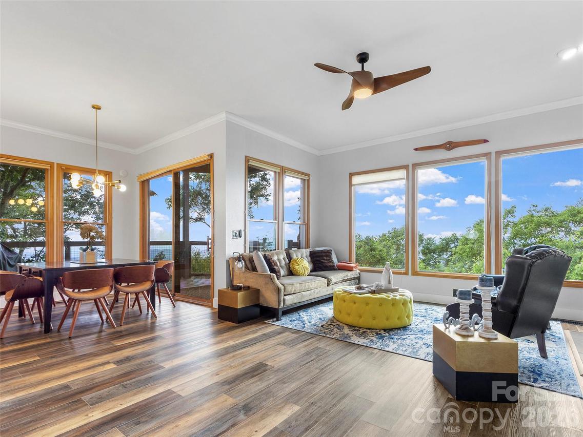 66 Club Villa Ct. #D-3, Burnsville, NC 28714