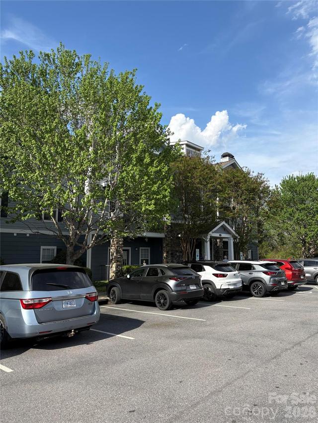 400 Vista Lake Dr. #002, Candler, NC 28715