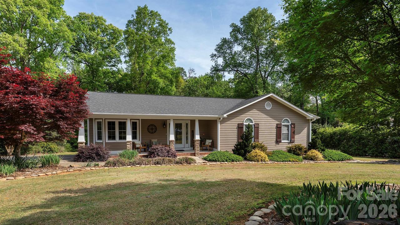 2322 Bearskin Ln., Monroe, NC 28110