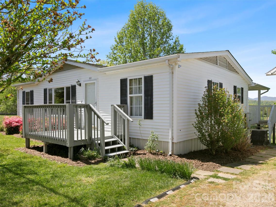 60 Dix Creek Chapel Rd., Asheville, NC 28806