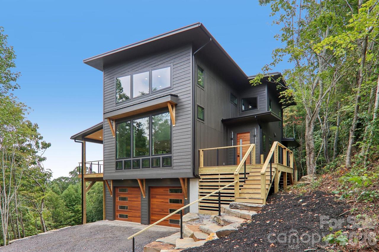 76 Busters Dr. #6, Waynesville, NC 28786
