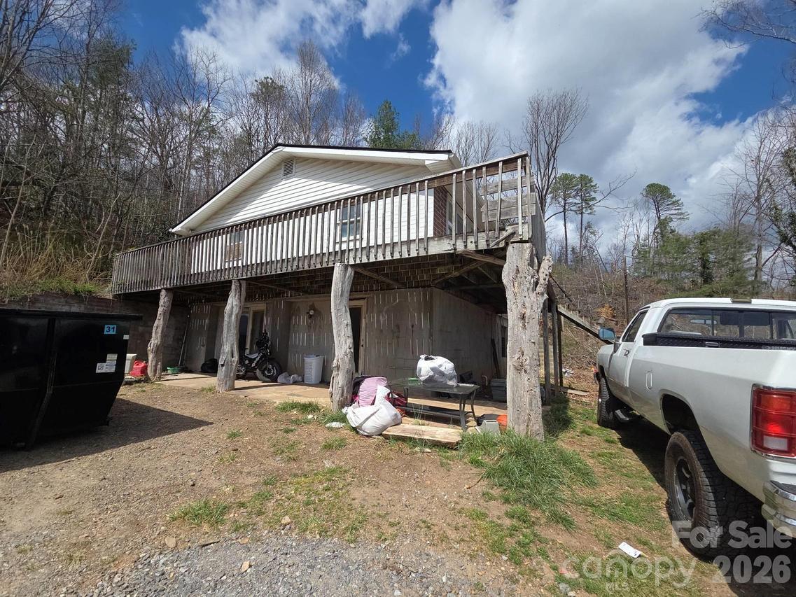 110 Wilrecar Dr., Black Mountain, NC 28711