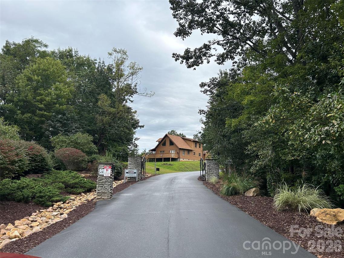 168 Robinwood Tr., Bostic, NC 28018