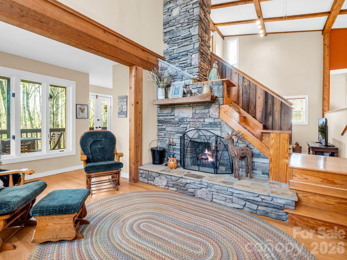 78 Wahuhu Ct., Brevard, NC 28712