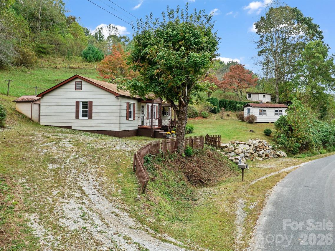 338 Sweet Creek Rd., Bakersville, NC 28705