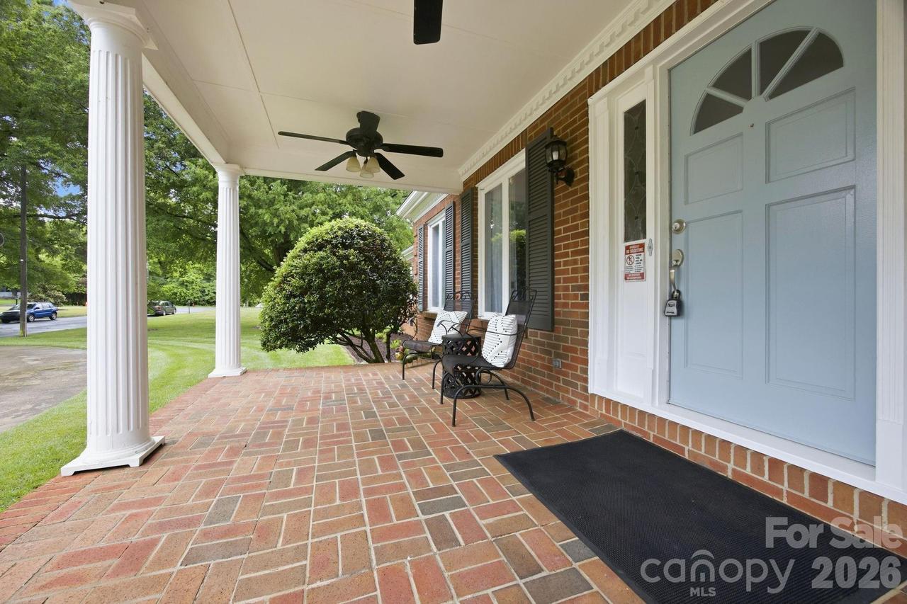 1215 Hillside Dr., Gastonia, NC 28052