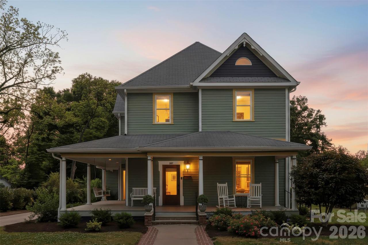 207 W Academy St., Cherryville, NC 28021