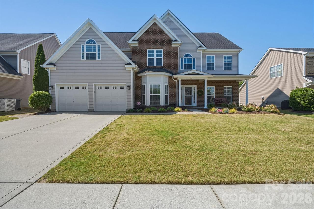 4849 Benhill Dr., Harrisburg, NC 28075