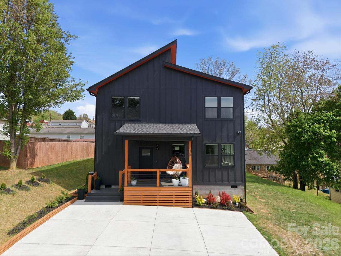 30 First St., Canton, NC 28716