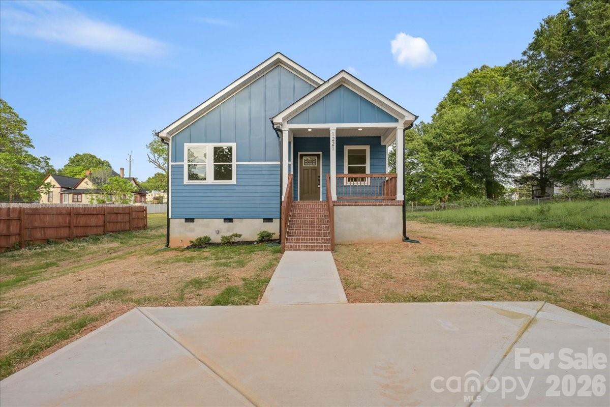 1221 7th St., Statesville, NC 28677