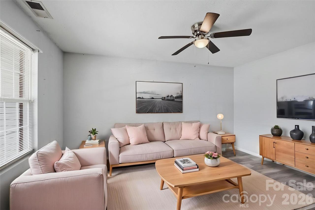 102 Brandywine Dr. #U2, Conover, NC 28613