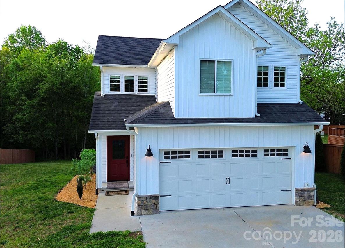 126 Crump St., Connelly Springs, NC 28612