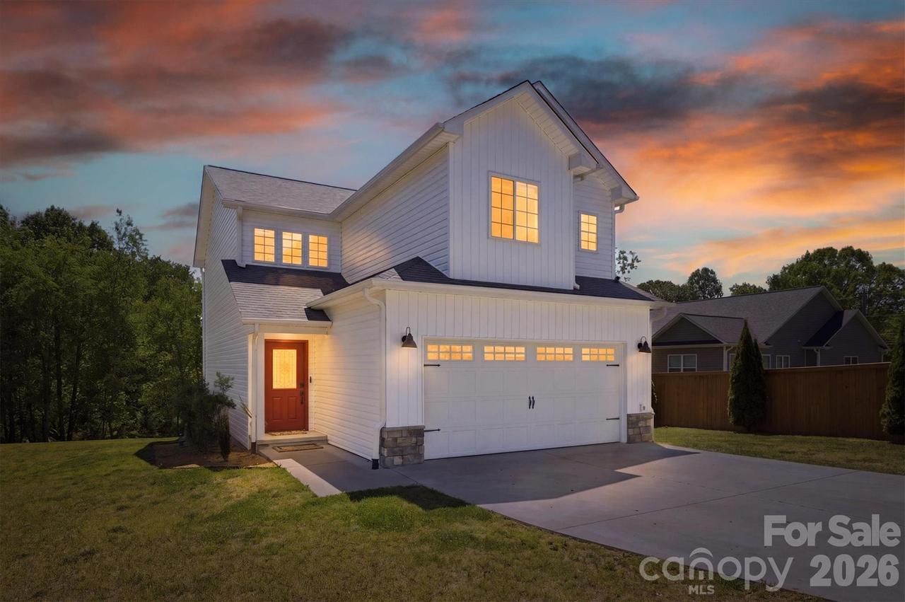 126 Crump St., Connelly Springs, NC 28612