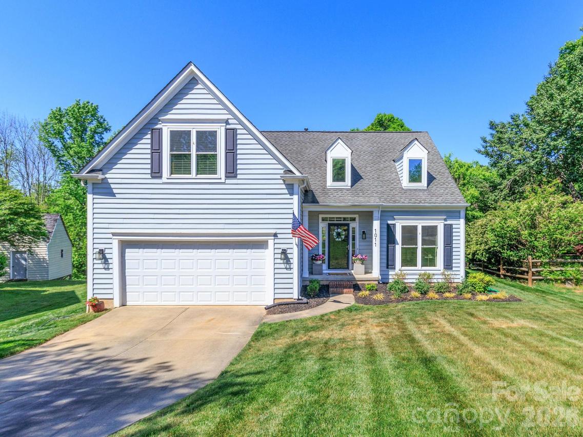 1011 Clearbrook Rd., Matthews, NC 28105