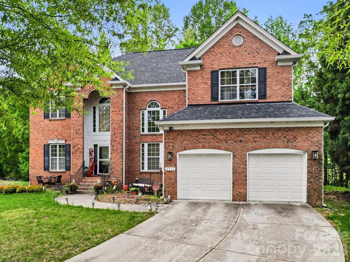 2516 River Oaks Dr., Waxhaw, NC 28173